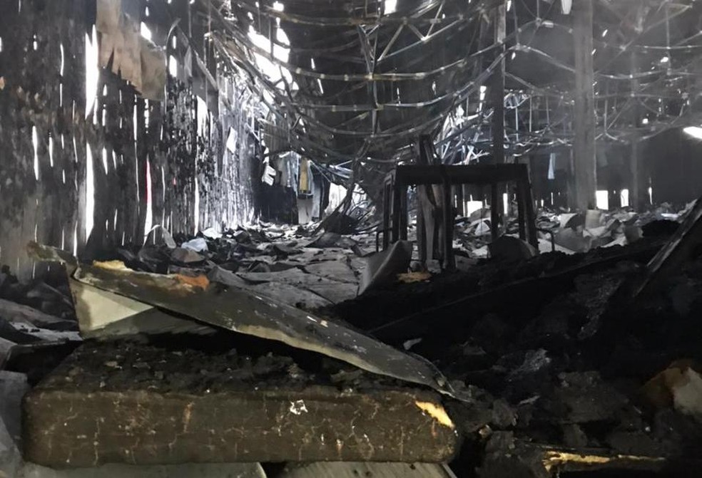 Peritos investigam causa de incêndio em obras da Frimesa de Assis Chateaubriand