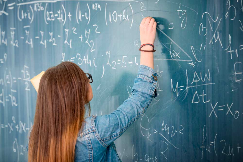 Piso de professor brasileiro é o mais baixo entre 40 países