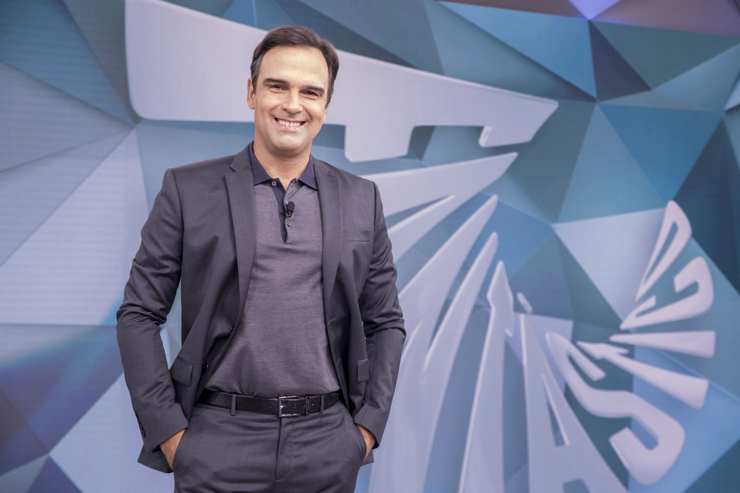 O escolhido para comandar Big Brother Brasil