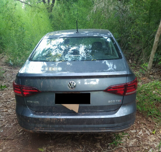 Jornal Ilustrado - Carro tomado em assalto em Ivaté é encontrado pela PM