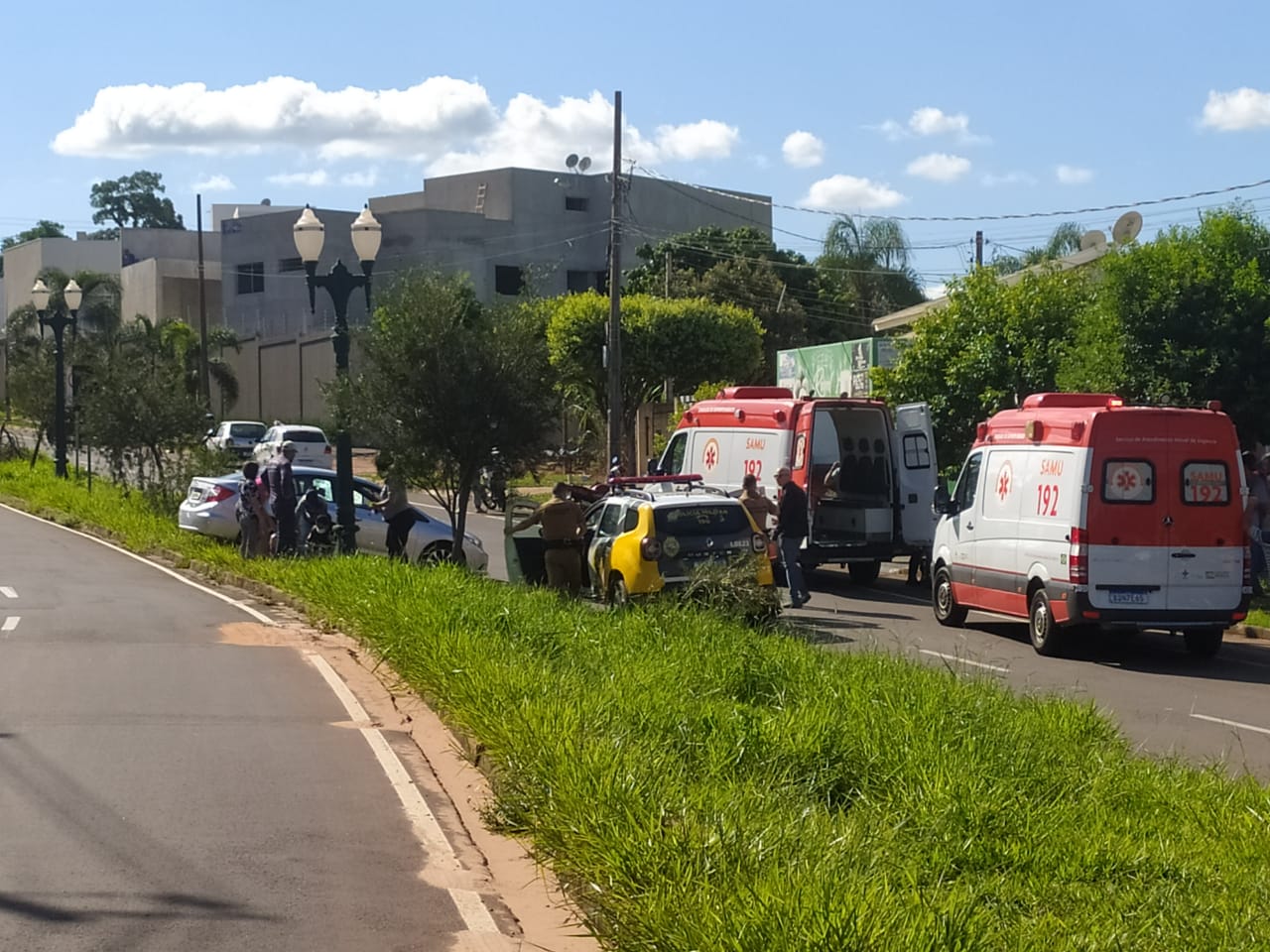 Família é vítima de atentado na avenida Rio Grande do Sul