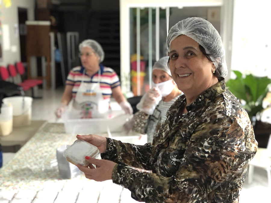 Jornal Ilustrado - Casa da Paz de Umuarama inicia venda do tradicional bolo de Santo Antônio