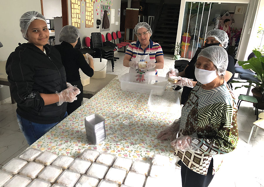 Jornal Ilustrado - Casa da Paz de Umuarama inicia venda do tradicional bolo de Santo Antônio