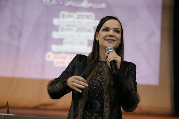 medica_lesley_umuarama