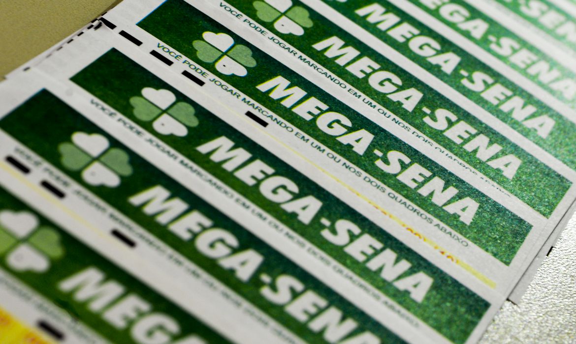 Jornal Ilustrado - Mega-Sena sorteia nesta quarta prêmio acumulado em R$ 150 milhões
