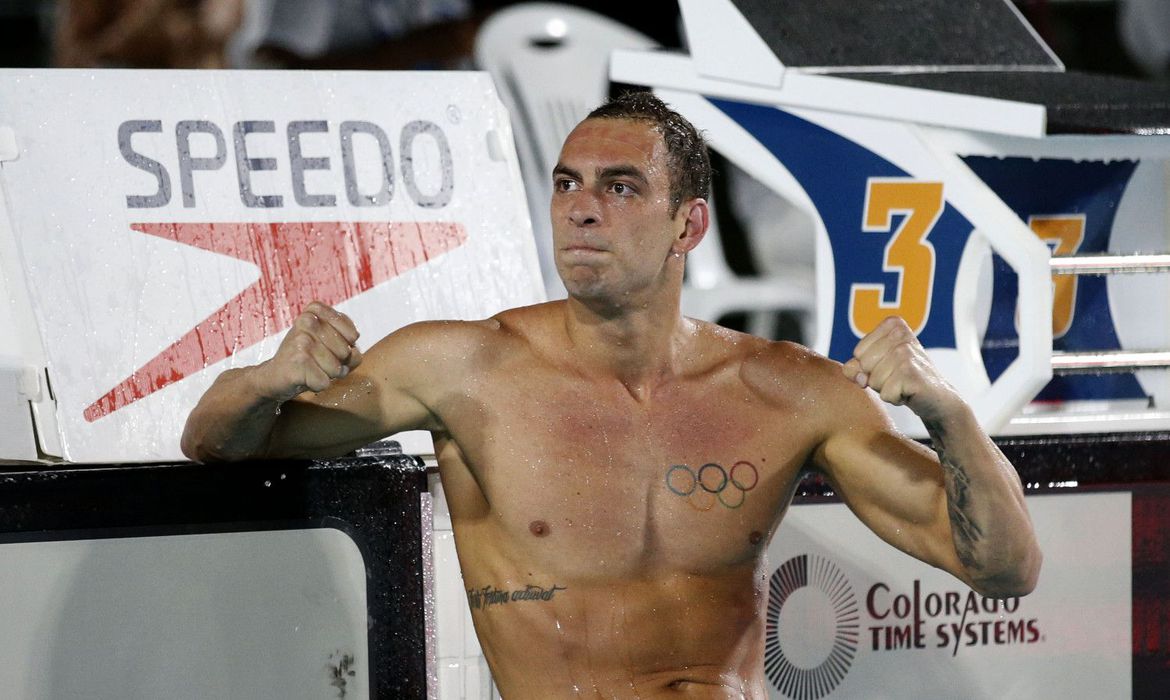 Jornal Ilustrado - Fernando Scheffer bate recorde sul-americano nos 200 metros livre