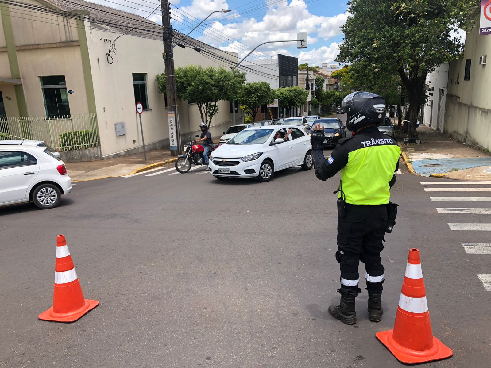 Jornal Ilustrado - Acidente entre dois carros é registrado nesta quarta-feira em Umuarama  