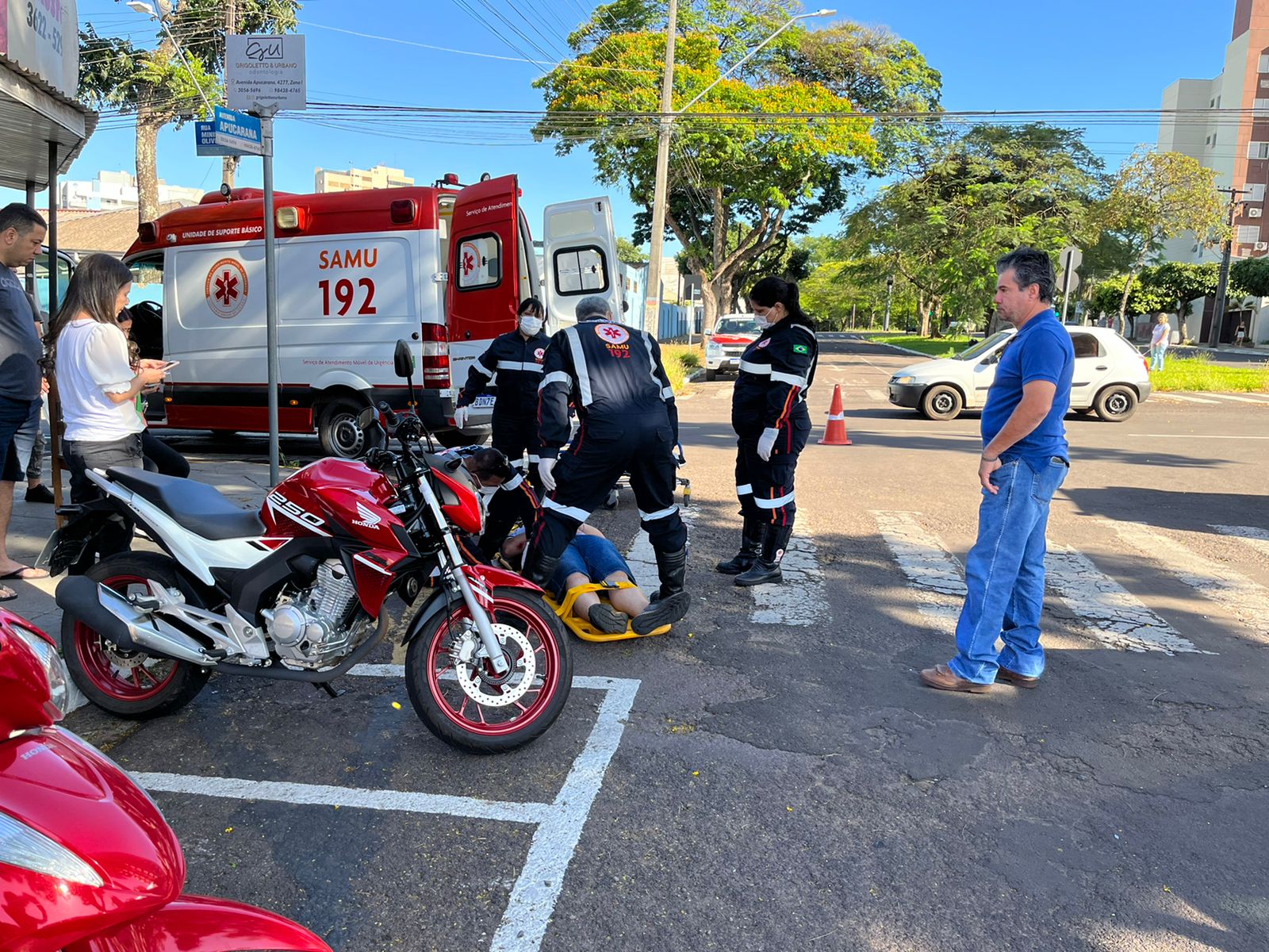 Jornal Ilustrado - Acidente entre carro e moto é registrado na manhã deste sábado em Umuarama  