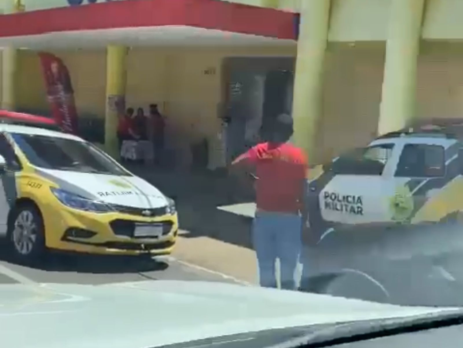 Alarme falso de assalto mobiliza PM em supermercado de Umuarama  