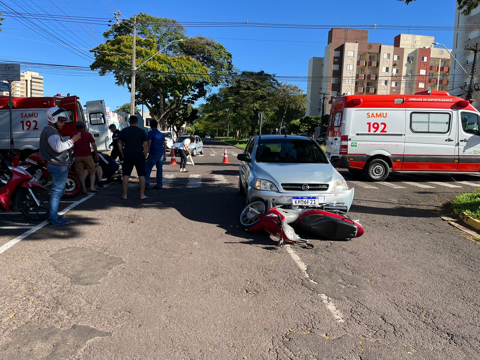 Jornal Ilustrado - Acidente entre carro e moto é registrado na manhã deste sábado em Umuarama  