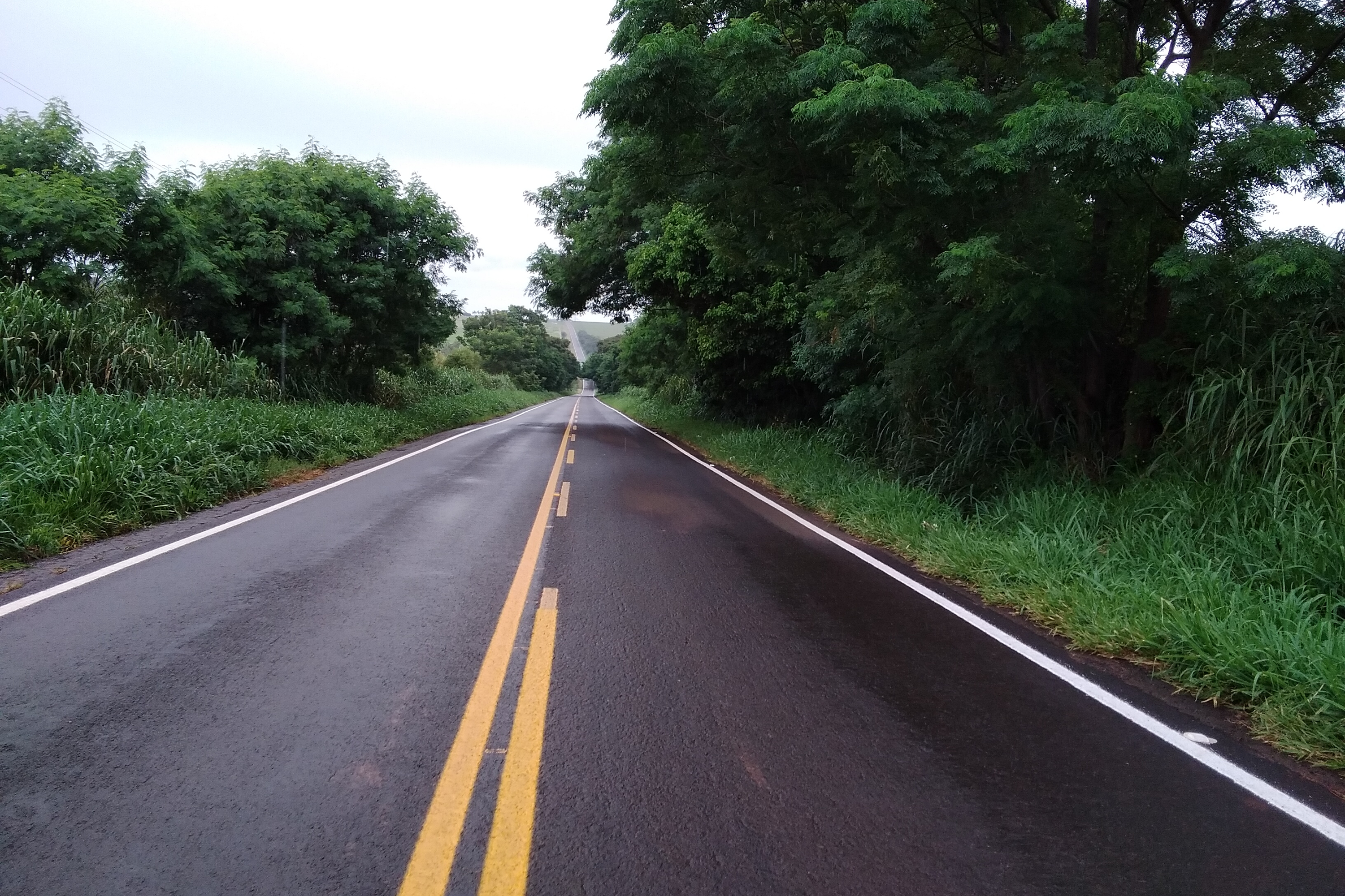 Rodovia entre Goioerê e Juranda recebe nova sinalização e reforço de segurança viária