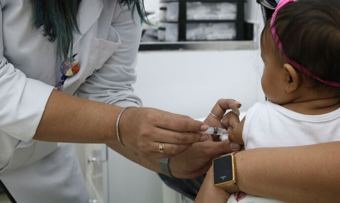 Apenas 16 crianças de 6 meses a 3 anos foram tomar vacina contra covid-19