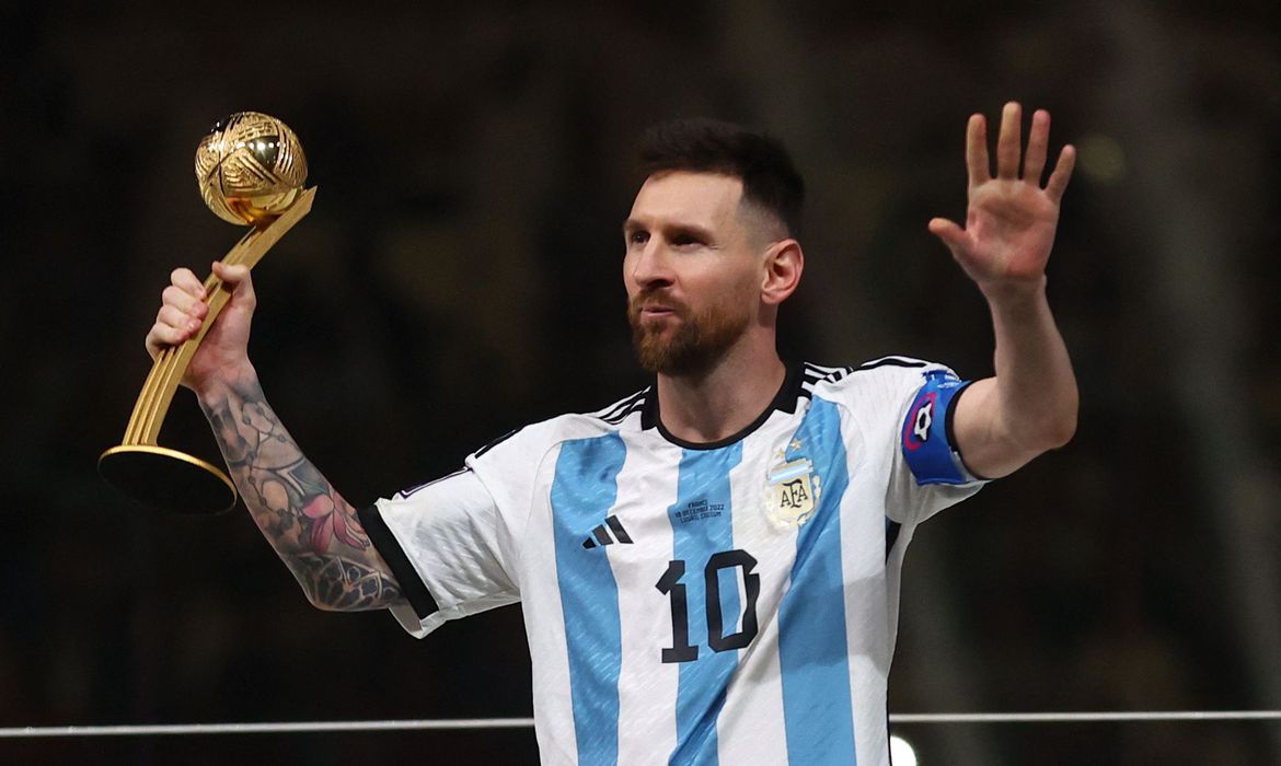 Jornal Ilustrado - Com Messi eleito craque, Argentina domina prêmios da Copa do Catar