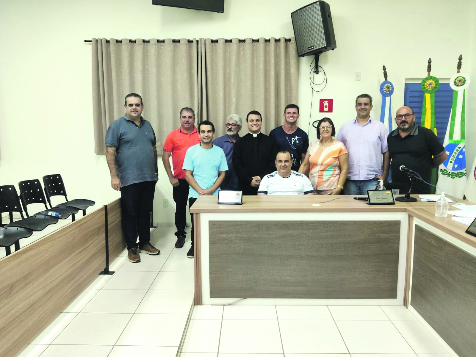Jornal Ilustrado - Eleita a nova Mesa Diretora da Câmara Municipal de Icaraíma