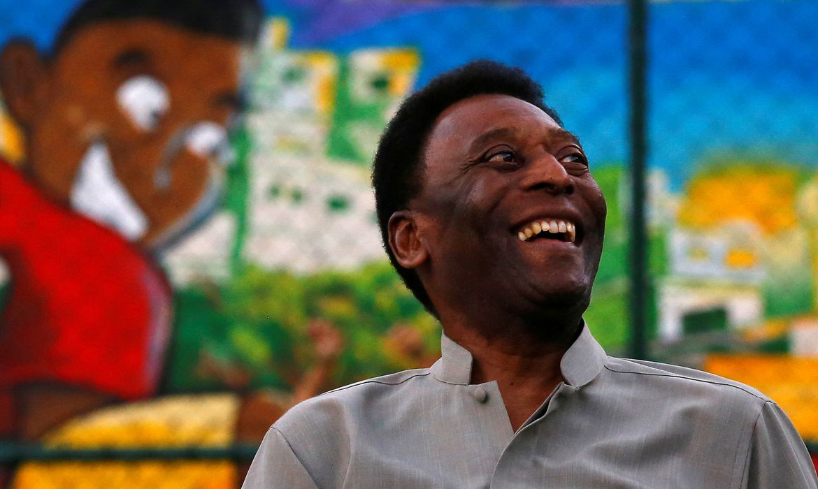 Jornal Ilustrado - Estado de saúde de Pelé melhora, mas ainda não há previsão de alta
