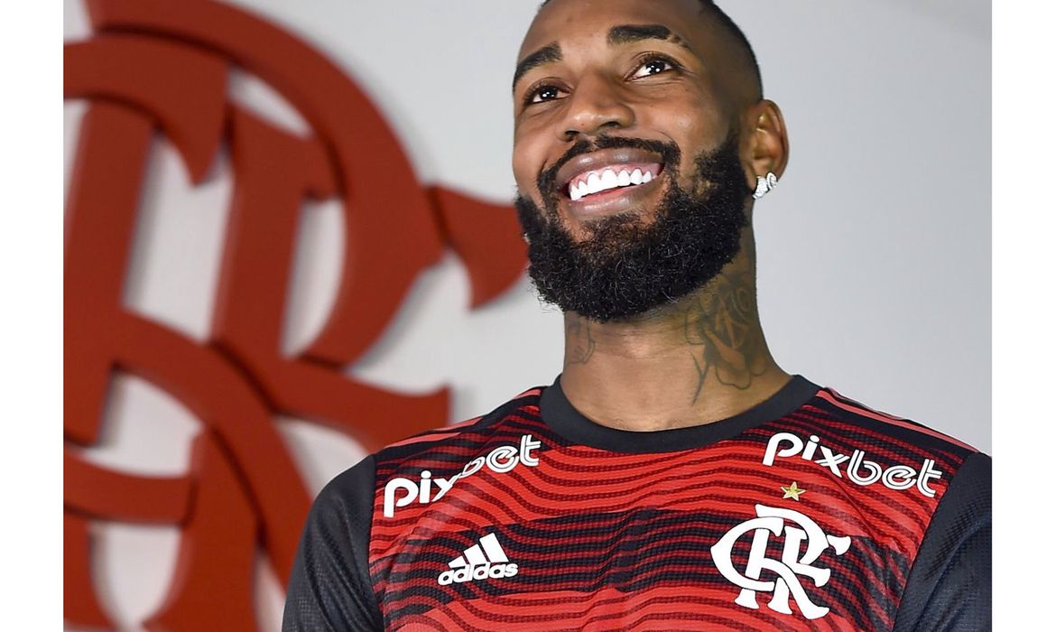 Jornal Ilustrado - Meio-campista Gerson retorna ao Flamengo com contrato até 2027