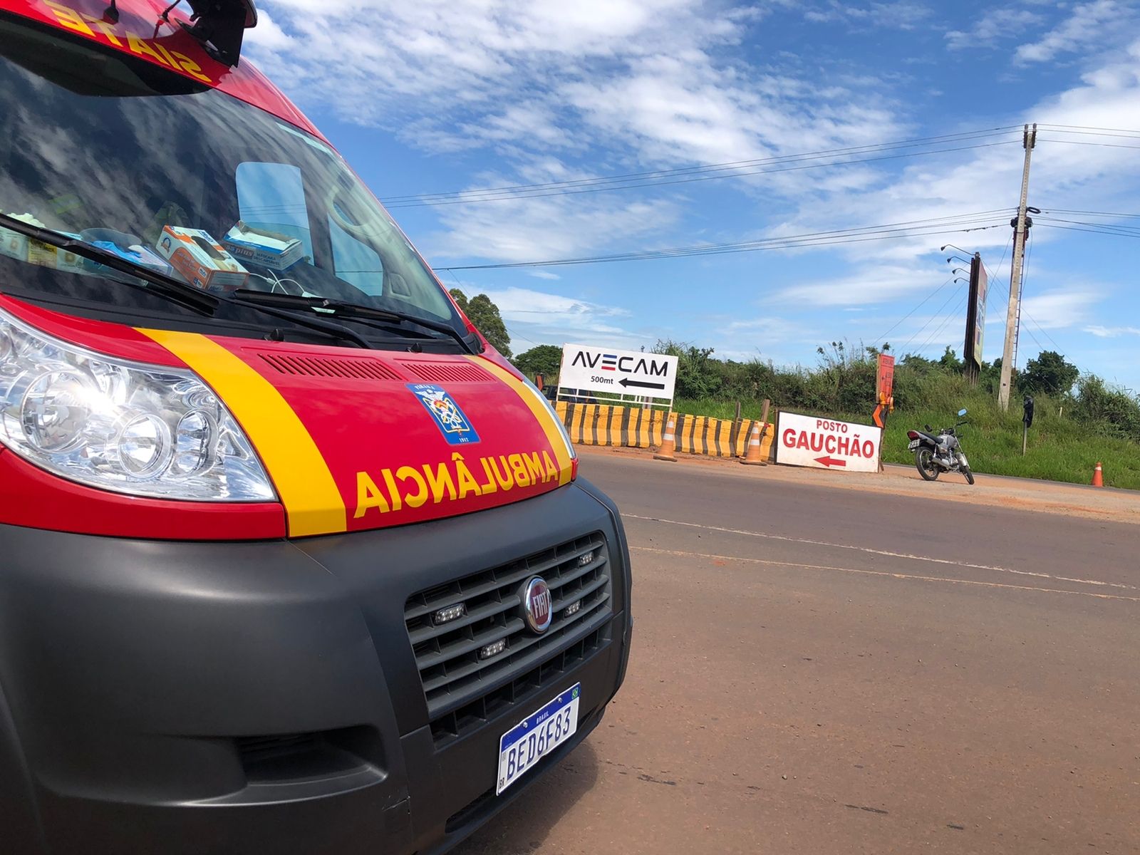 Jornal Ilustrado - Motociclista fica ferida após acidente próximo ao Trevo do Gauchão, em Umuarama  