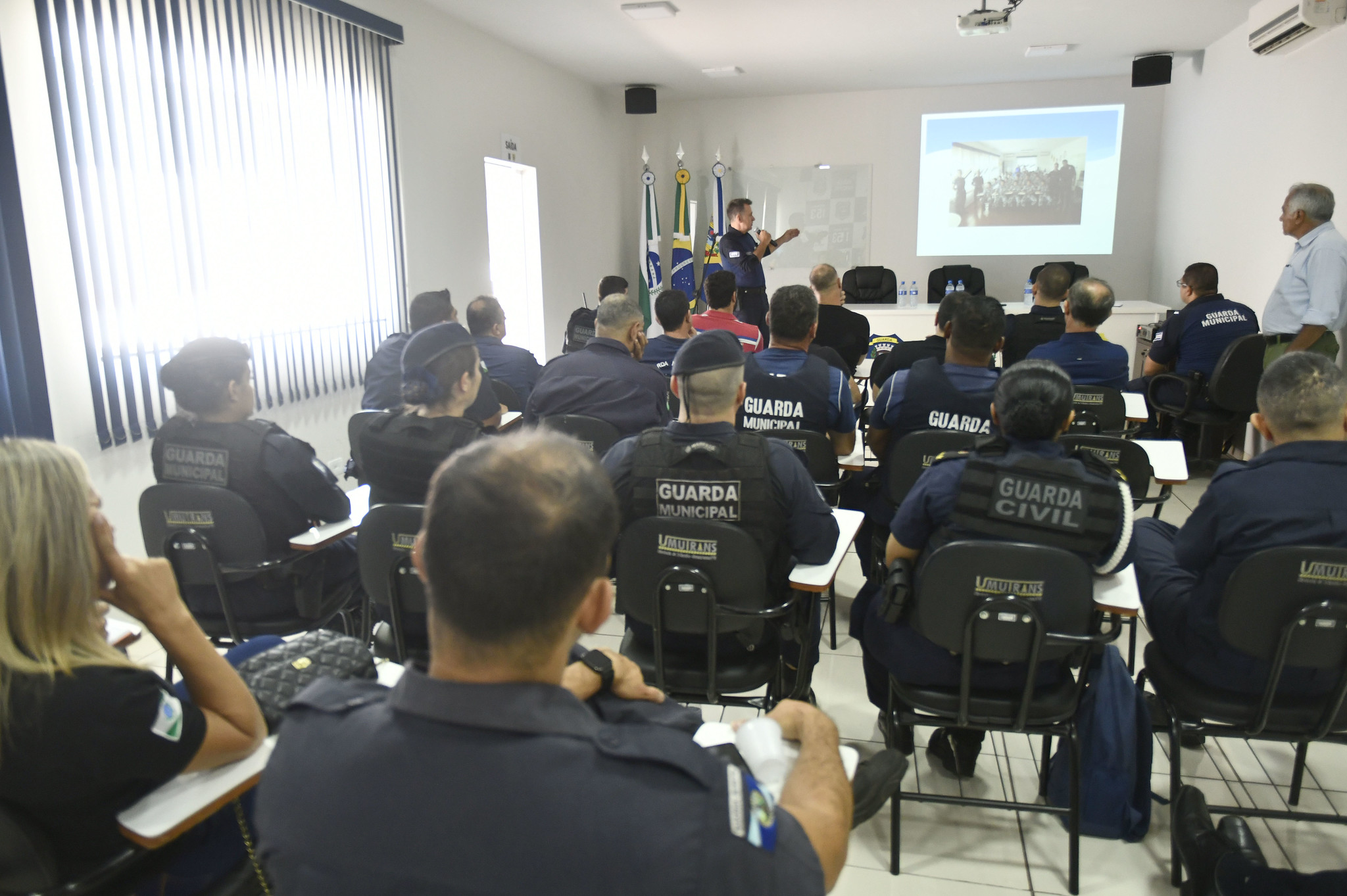 Jornal Ilustrado - Umuarama sedia encontro regional de gestores municipais de segurança pública