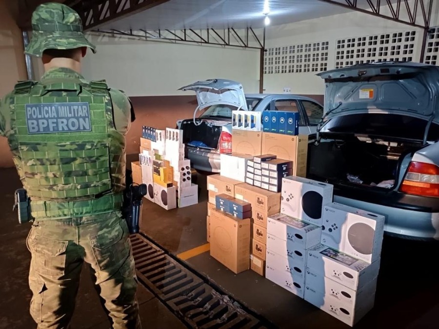 Jornal Ilustrado - Dois carros carregados com eletrônicos contrabandeados são apreendidos em Ubiratã  