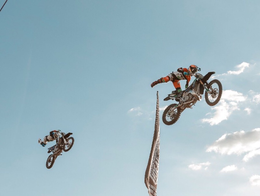 SRU anuncia show de motocross com Joaninha na Expo Umuarama 2023