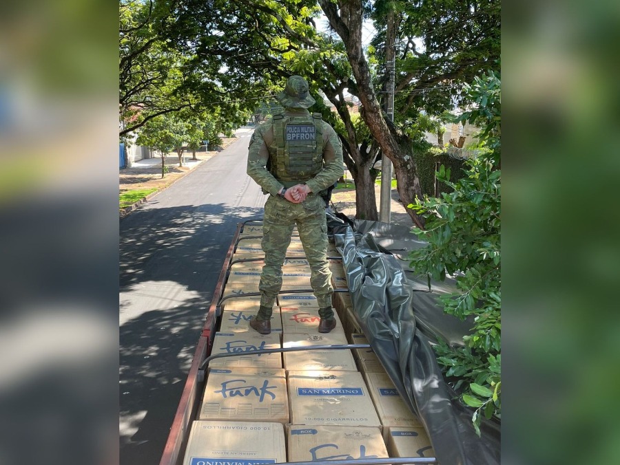 Caminhão carregado com cigarros contrabandeados é apreendido em Rondon 