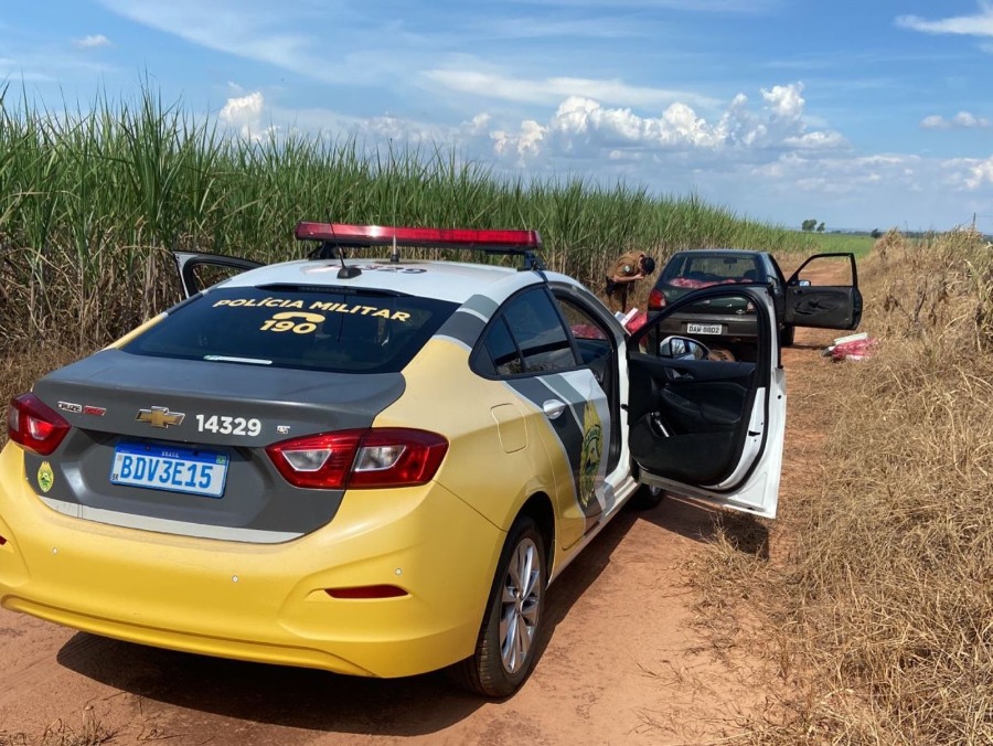 Piratas do asfalto voltam a agir e roubam carro com mercadorias em Umuarama
