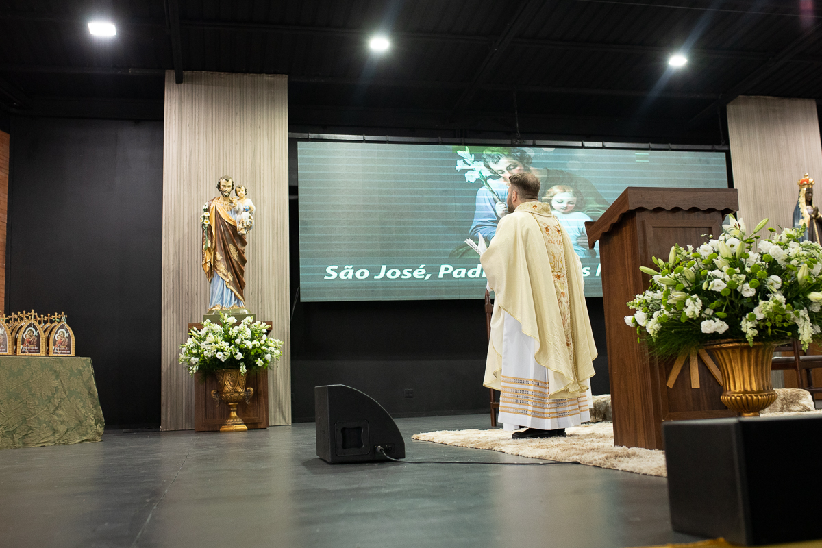 Jornal Ilustrado - Igreja Matriz de Alto Piquiri passa a ser Santuário de São José e atrai mais fiéis
