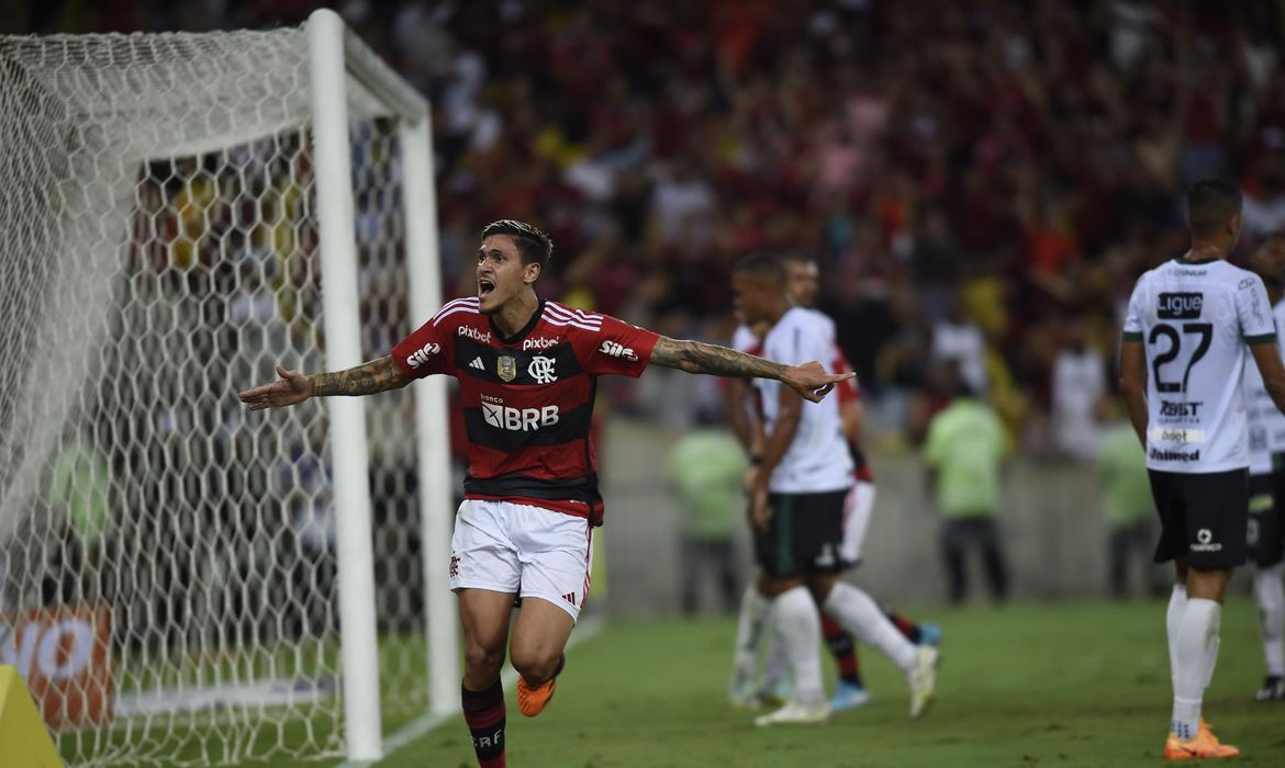 Jornal Ilustrado - Flamengo goleia Maringá para se garantir nas oitavas da Copa do Brasil