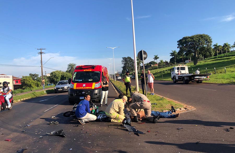 Grave acidente na Avenida Portugal, próximo ao Atacadão