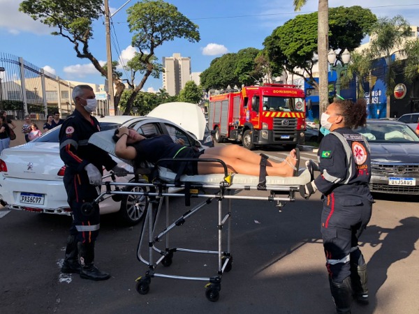 Jornal Ilustrado - Acidente entre dois carros deixa três vítimas na avenida Maringá