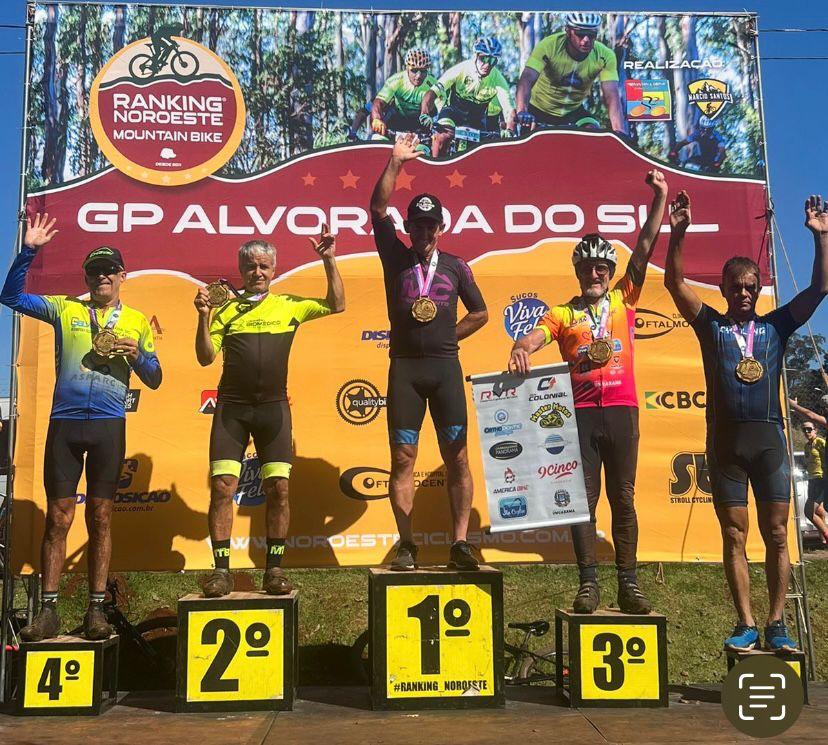 Jornal Ilustrado - Equipe Fusão de Ciclismo de Umuarama é bicampeã por equipe no Ranking Noroeste MTB 2023