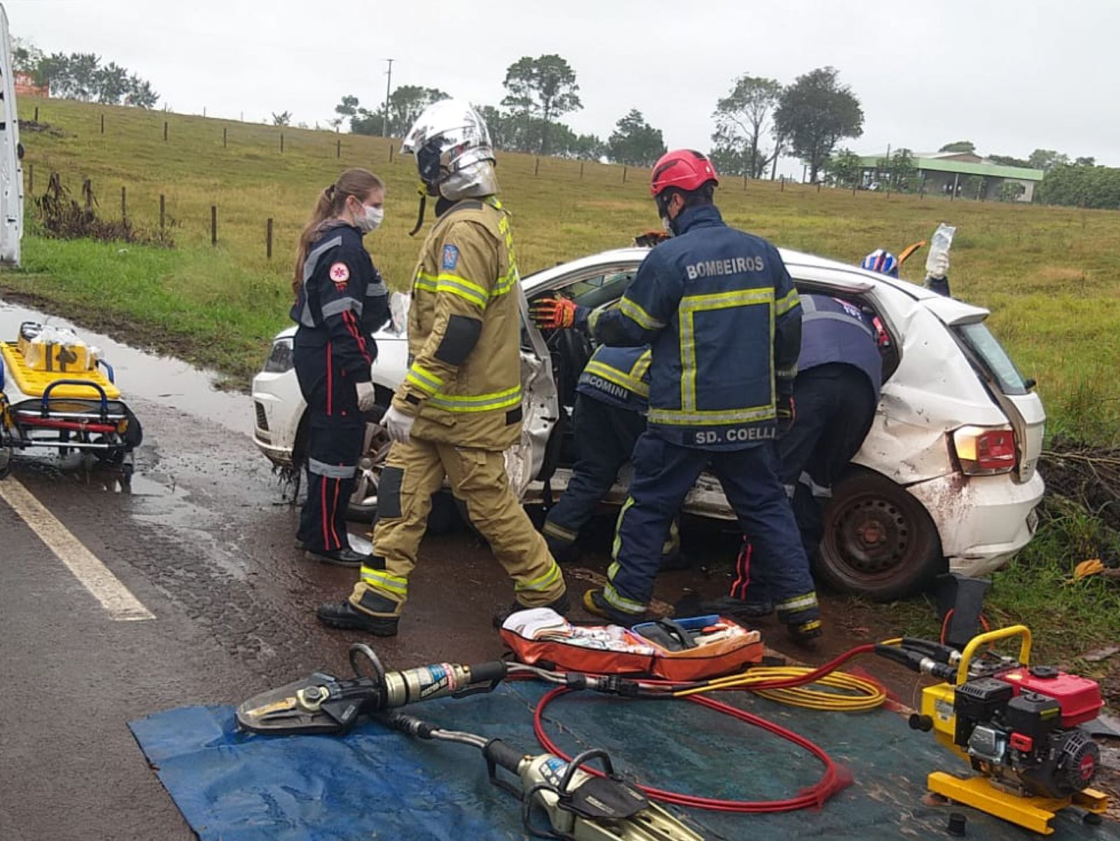 Jornal Ilustrado - Grave acidente na rodovia entre Altônia e Iporã deixa uma pessoa morta e várias feridas 