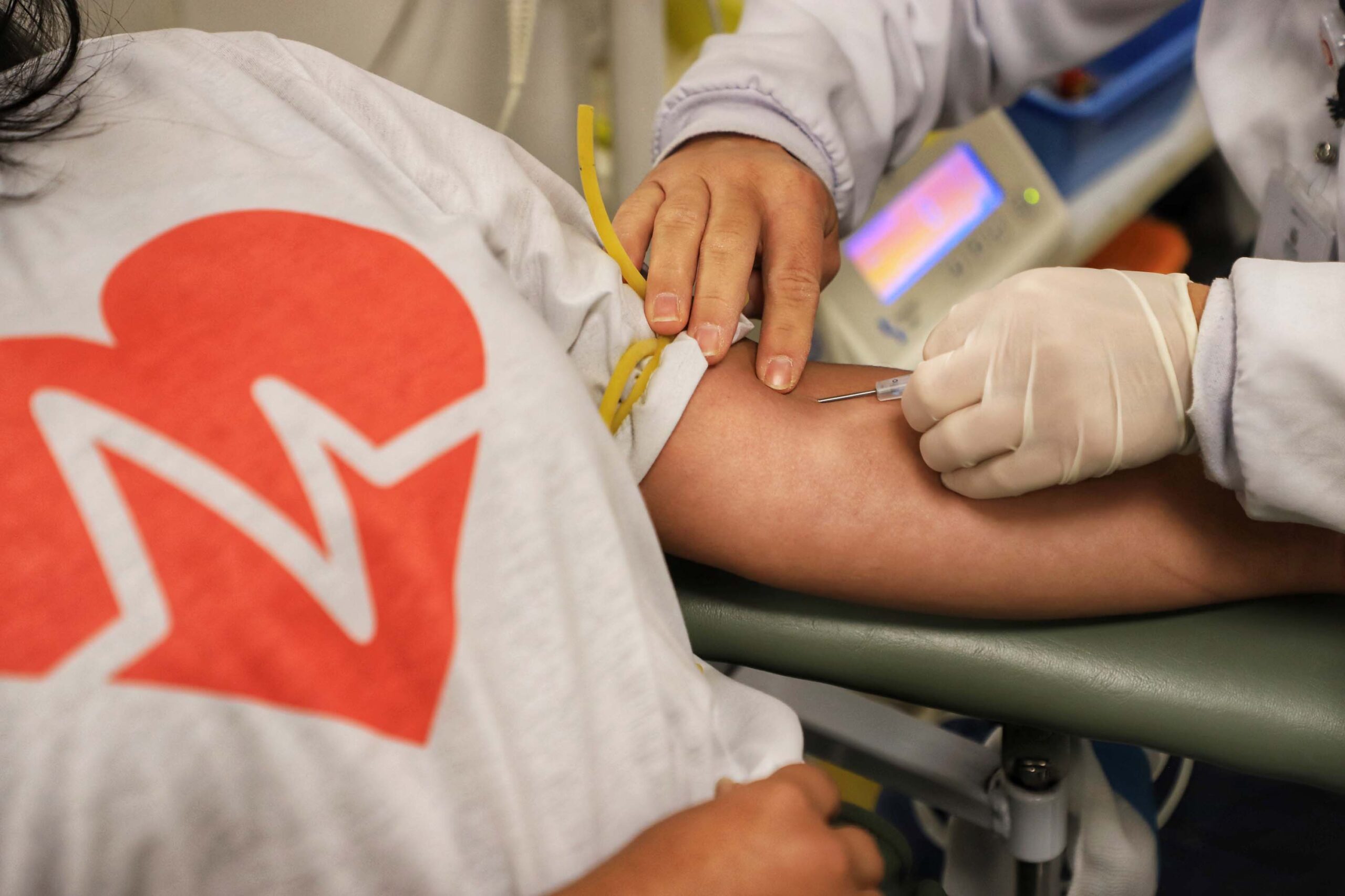 96 mil paranaenses já doaram sangue em 2023; Saúde reforça importância da solidariedade