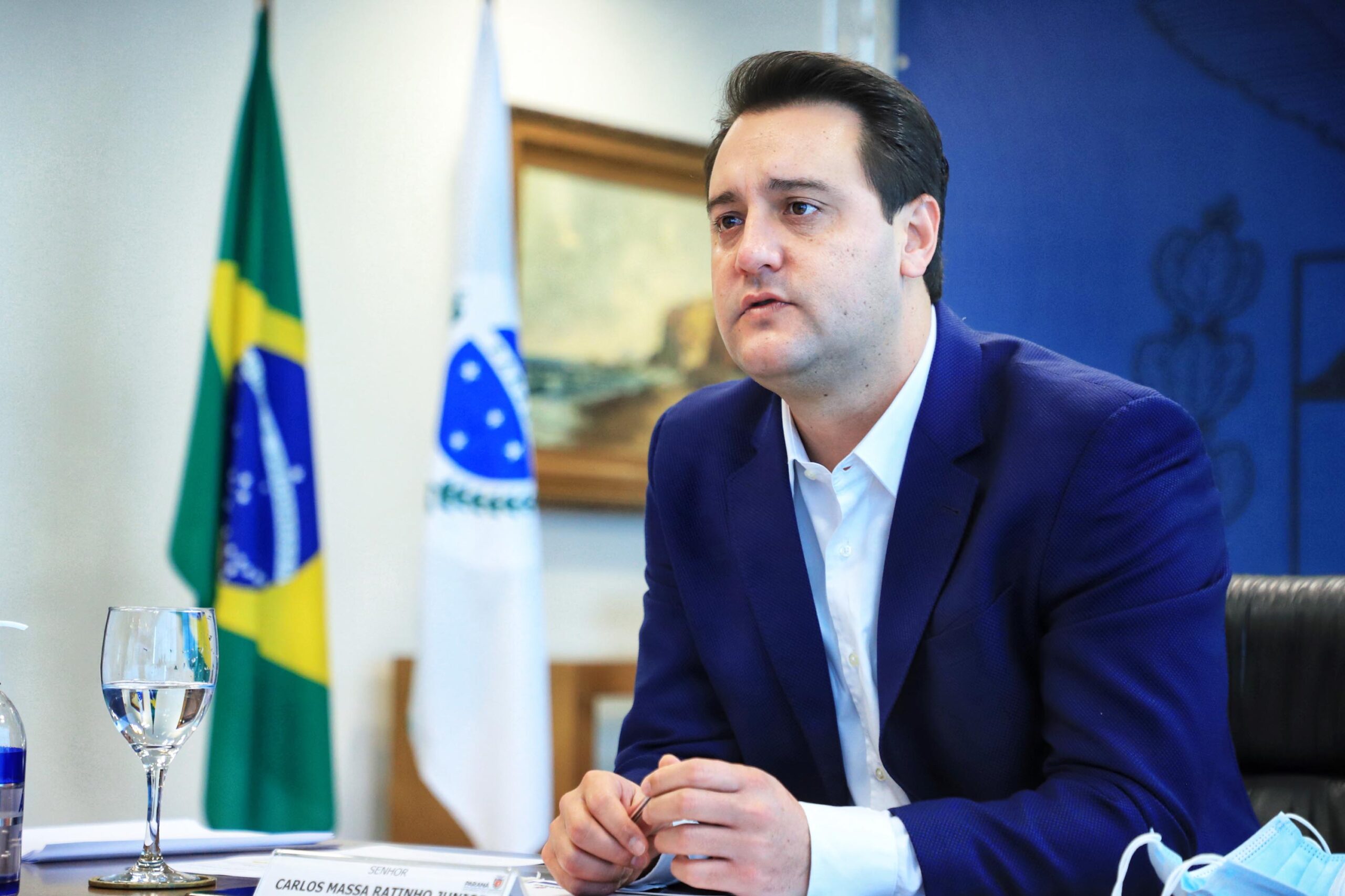 Governador lamenta mortes decorrentes de acidente aéreo no Paraná