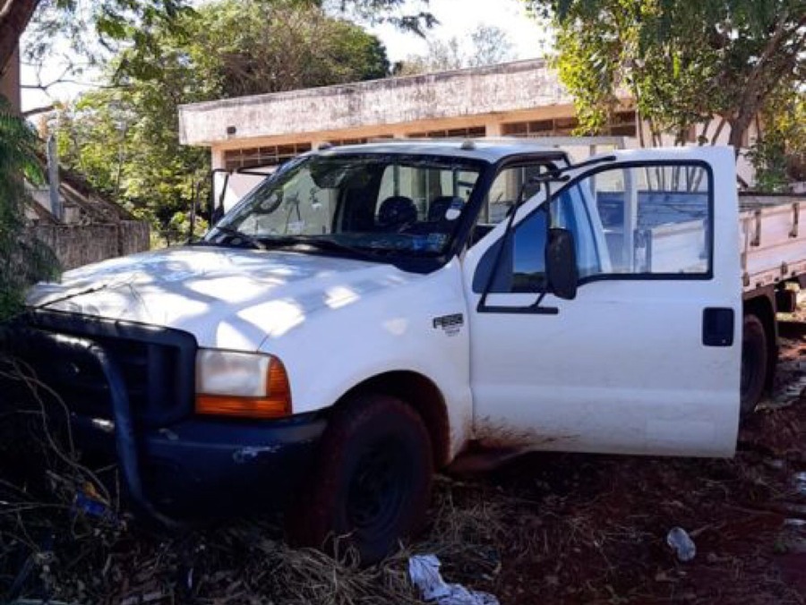 Veículo é recuperado momentos após o furto e arma é apreendida em Cidade Gaúcha 
