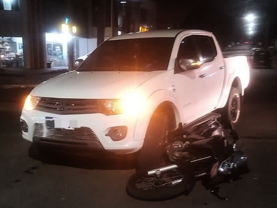 Jornal Ilustrado - Acidente entre caminhonete e moto deixa uma pessoa ferida em Umuarama