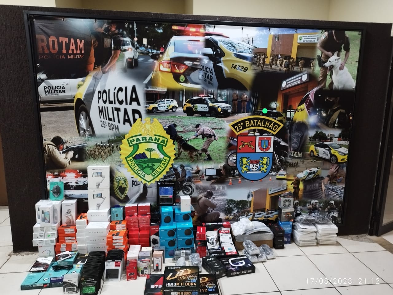 Jornal Ilustrado - PM apreende R$ 20 mil em produtos eletrônicos irregulares em Umuarama 