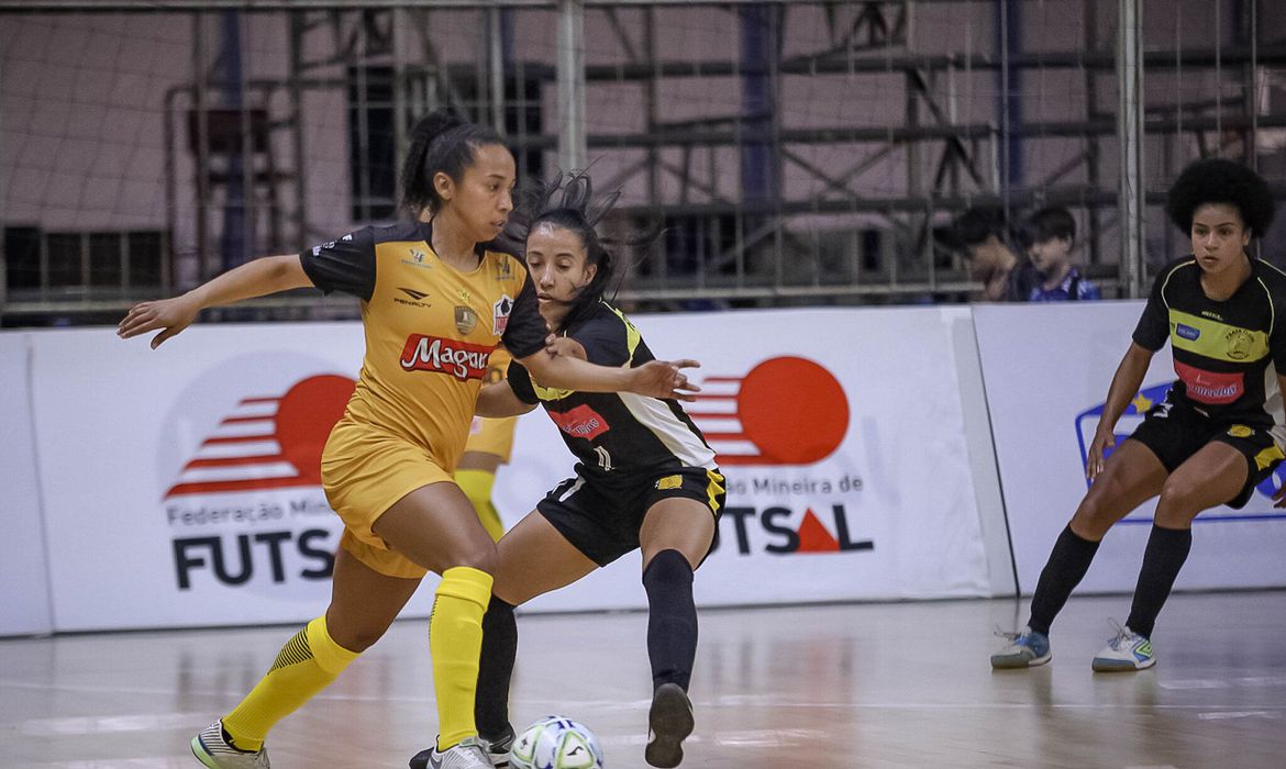 Jornal Ilustrado - Futsal abre portas e fomenta o futebol de meninas e mulheres no Brasil