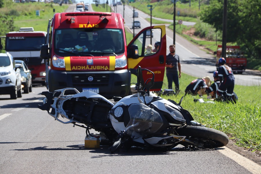 Motociclista fica gravemente ferido após acidente na PR-323, em Umuarama 