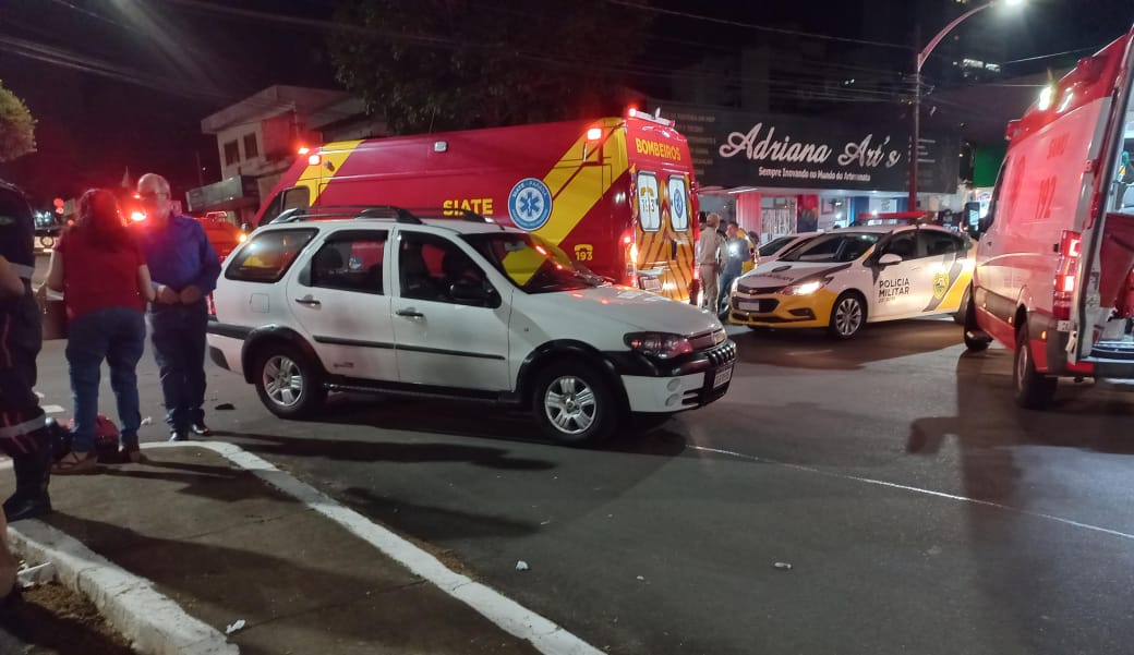 Jornal Ilustrado - Colisão entre carro e motocicleta deixa jovem ferido na avenida Paraná
