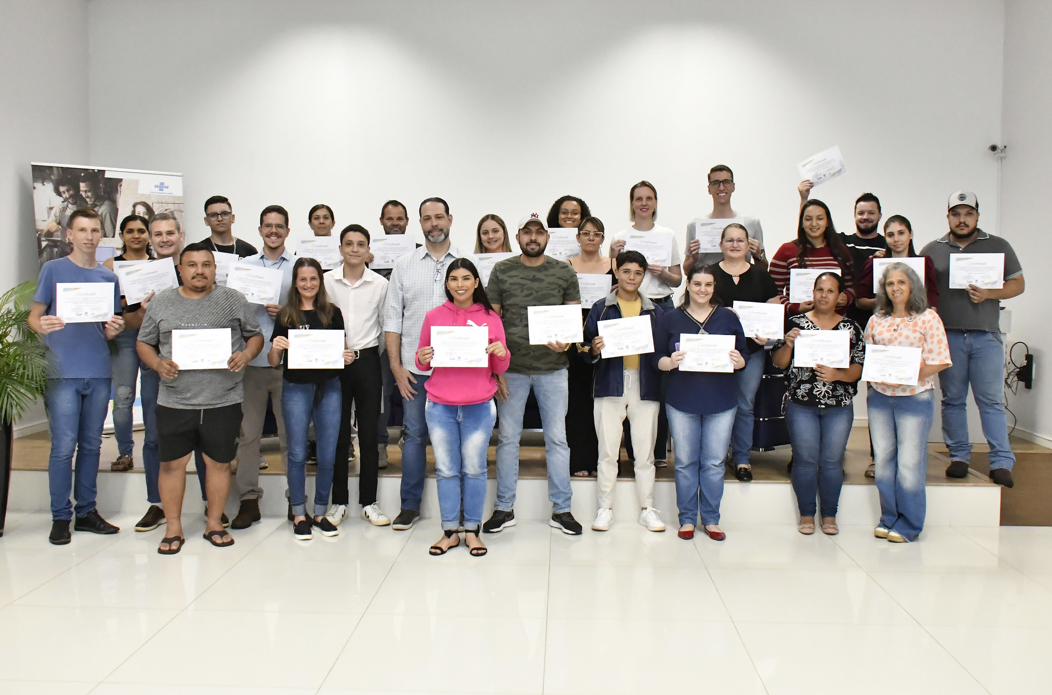 Jornal Ilustrado - Mais uma turma é certificada após curso de marketing digital oferecido pelo município