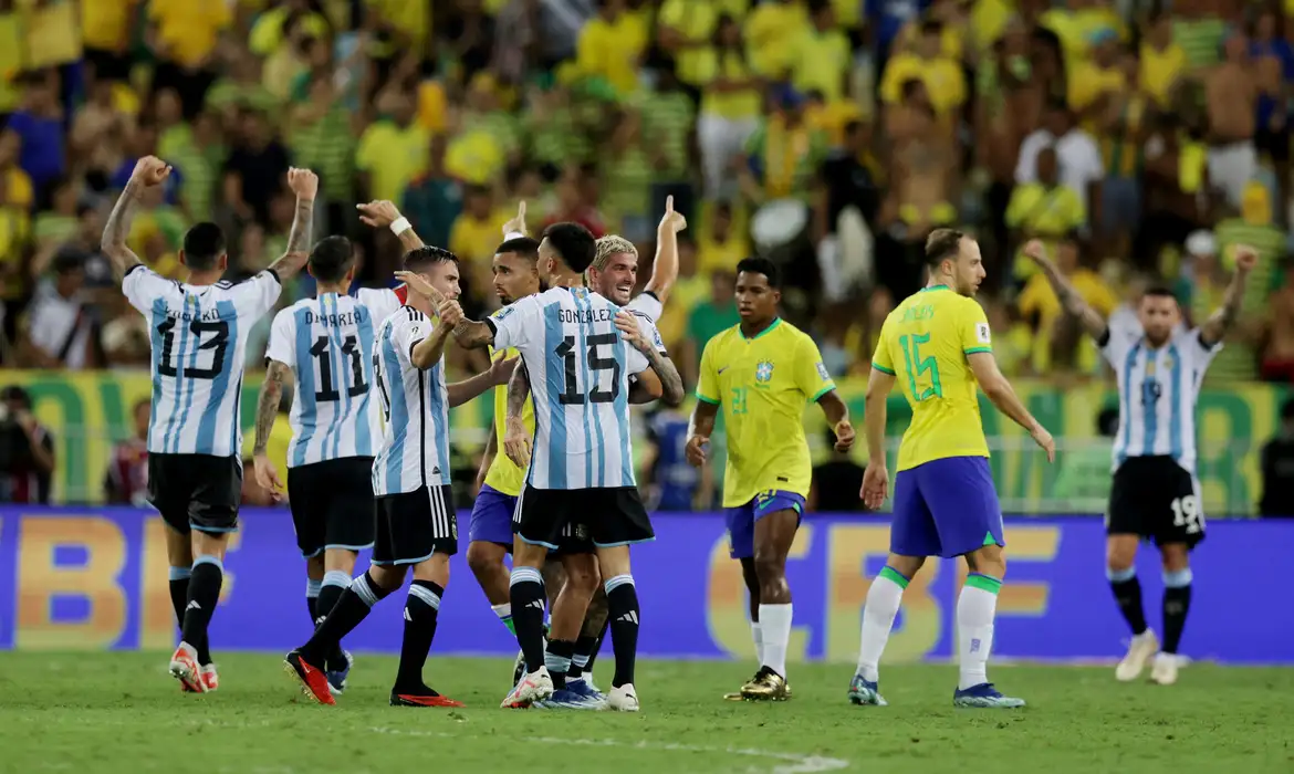 Jornal Ilustrado - Eliminatórias: Brasil perde de 1 a 0 para Argentina no Maracanã
