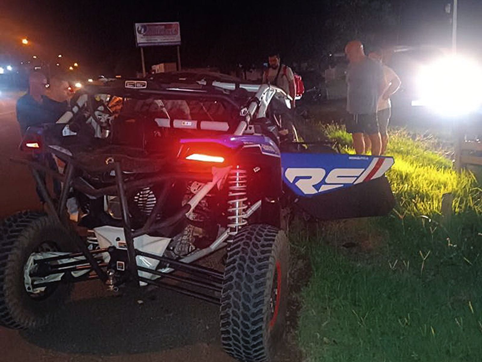 Jornal Ilustrado - Condutor de triciclo se apresenta à polícia após acidente que matou motociclista na PR-323