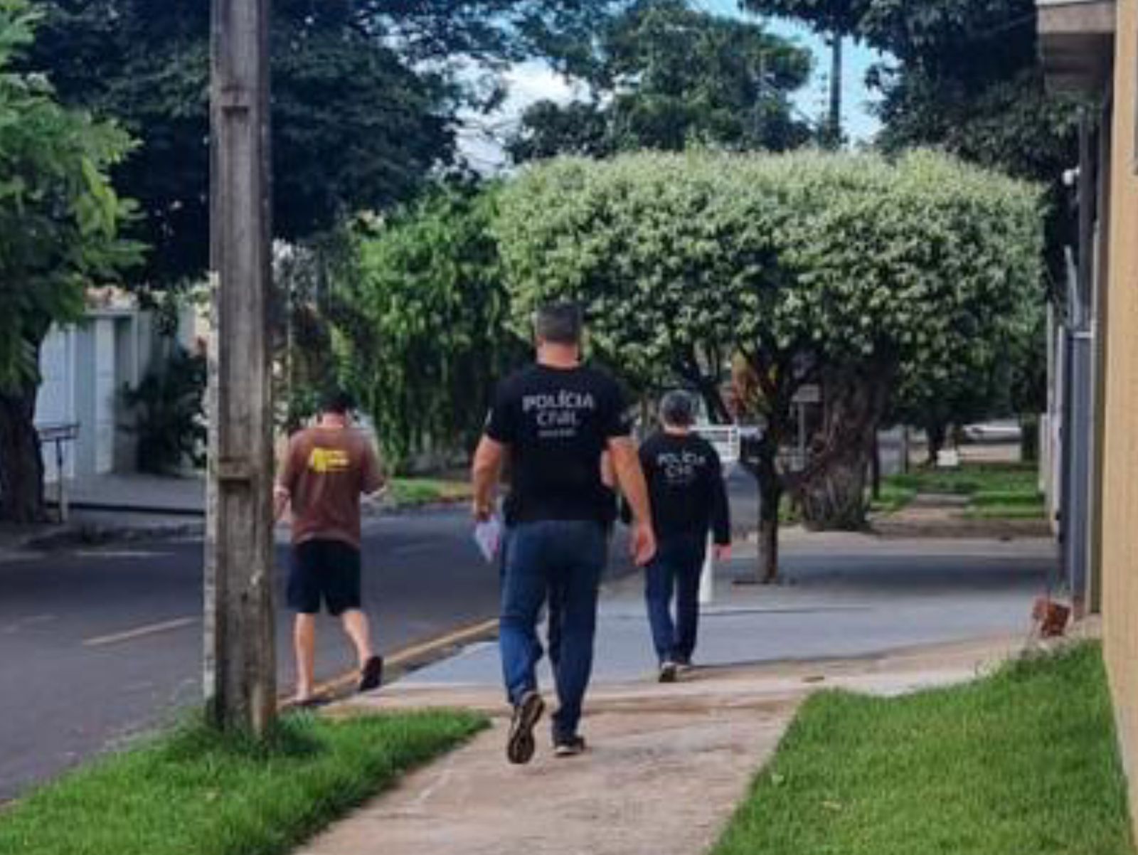 PC apreende simulacro de arma de fogo com suspeito de violência doméstica em Umuarama