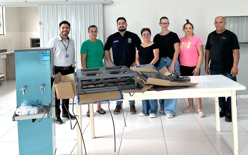 Jornal Ilustrado - Associações de Moradores recebem bens e equipamentos de projeto do Procon Umuarama
