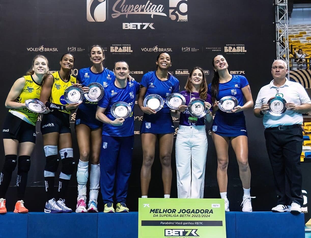 Jornal Ilustrado - Minas Tênis Clube conquista título da Superliga feminina de vôlei