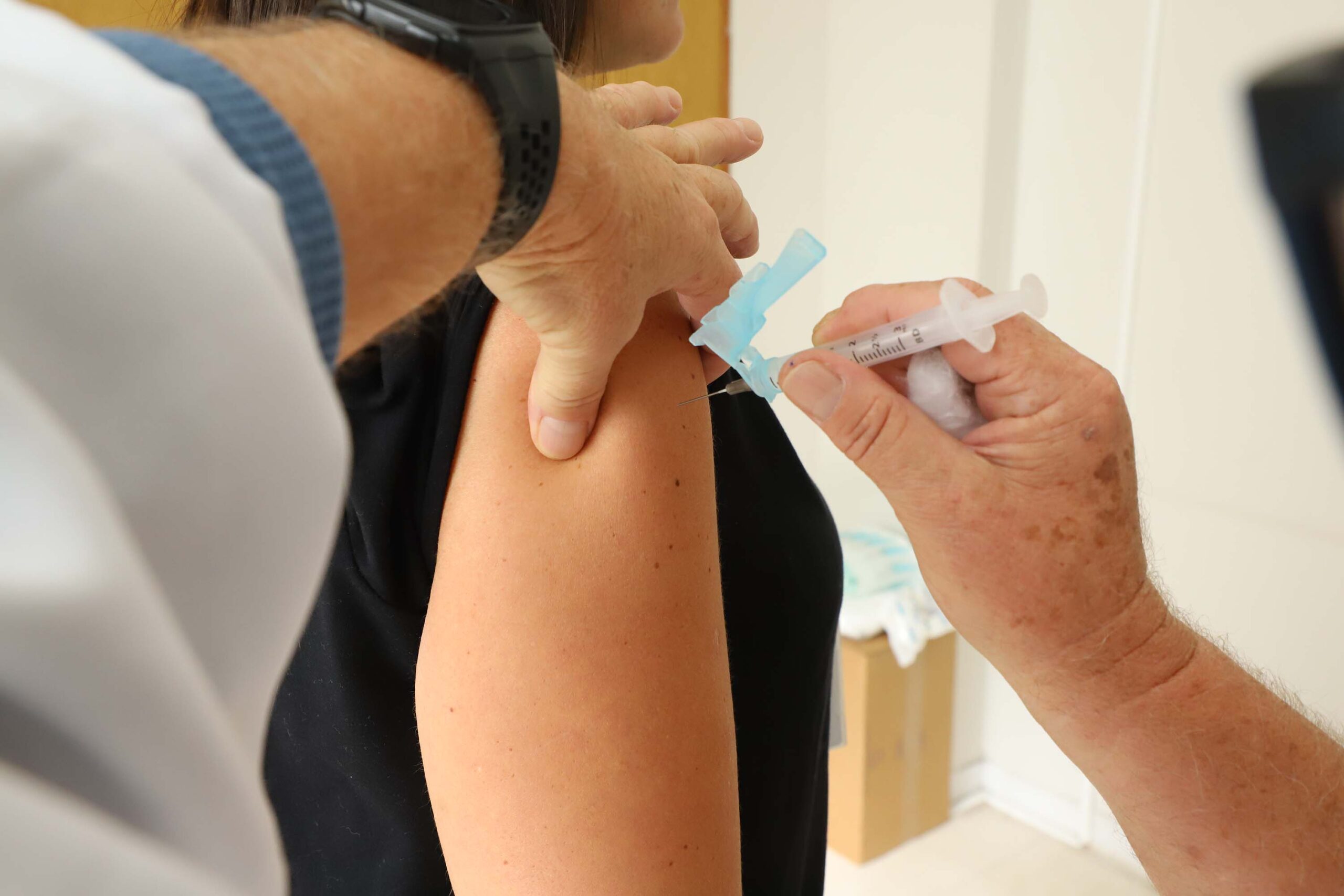 Jornal Ilustrado - Com a chegada do frio, Saúde esclarece dúvidas sobre a gripe e importância da vacinação