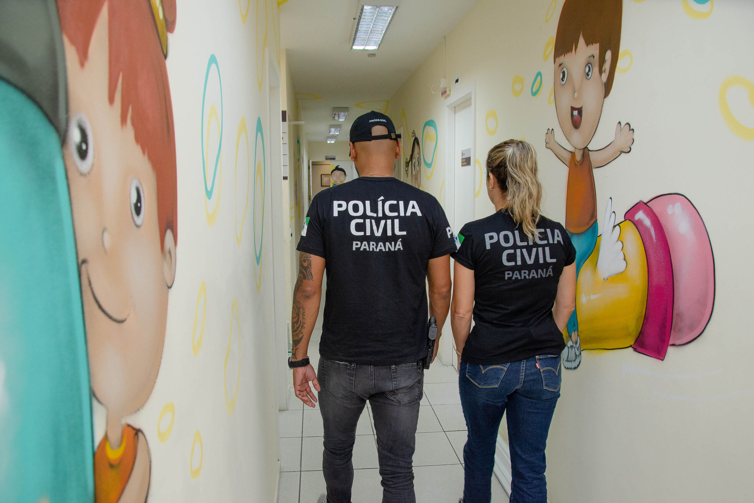 Jornal Ilustrado - Paraná firma adesão ao Amber Alert para ampliar divulgação de crianças desaparecidas