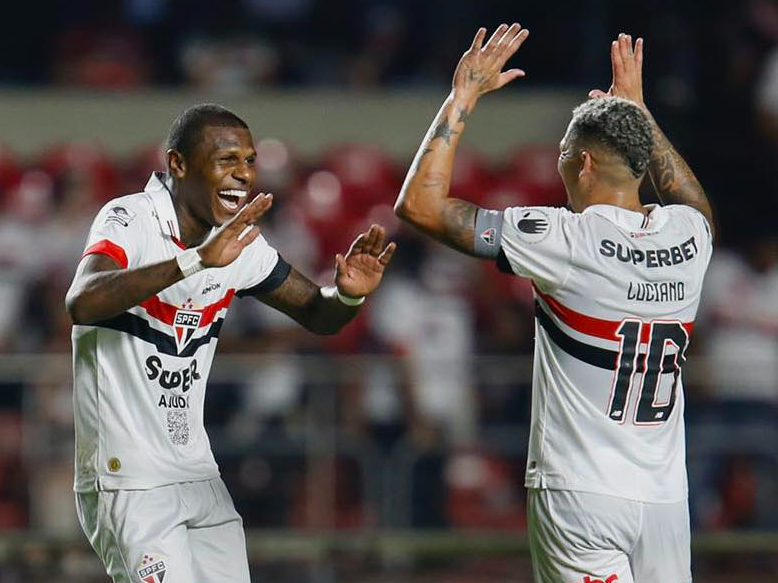 Jornal Ilustrado - São Paulo supera Fluminense em jogo movimentado no Morumbi