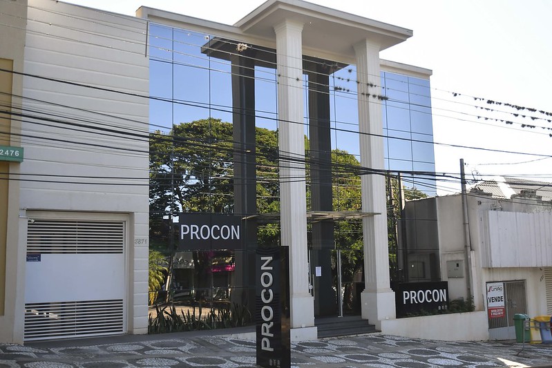 Procon alerta para golpe de possíveis valores a receber em site falso do Gov.br